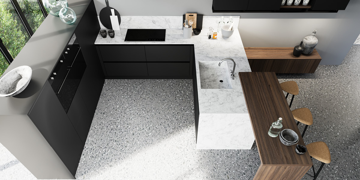 μοντέρνα κουζίνα με πάγκο από λευκό μάρμαρο, νησίδα, τραπέζι και γκρι ντουλάπια