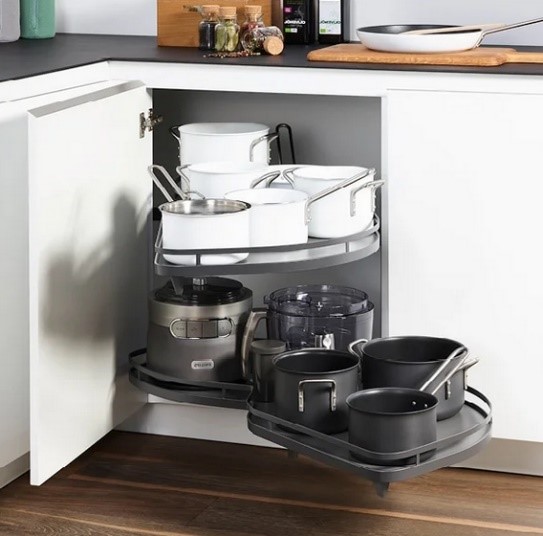 &nu;&tau;&omicron;&upsilon;&lambda;ά&pi;&iota; &mu;&epsilon; &mu;&eta;&chi;&alpha;&nu;&iota;&sigma;&mu;ό magic corner